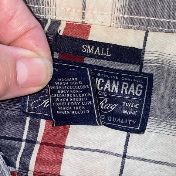 2/$25 NWOT American Rags Mens Plaid Shirt Size Small - Picture 8 of 8